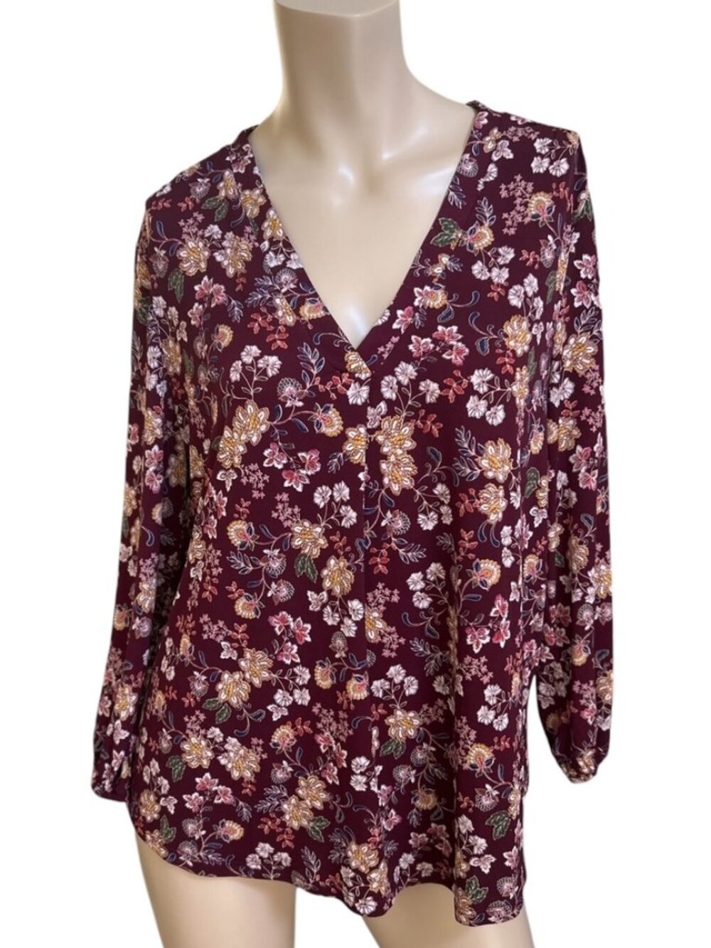 Vince Camuto Blouse Burgundy Floral 3/4 Sleeve V-Neck Stretch Top Size L